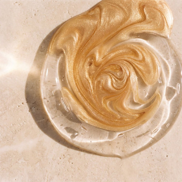 Fine golden particles for the glow