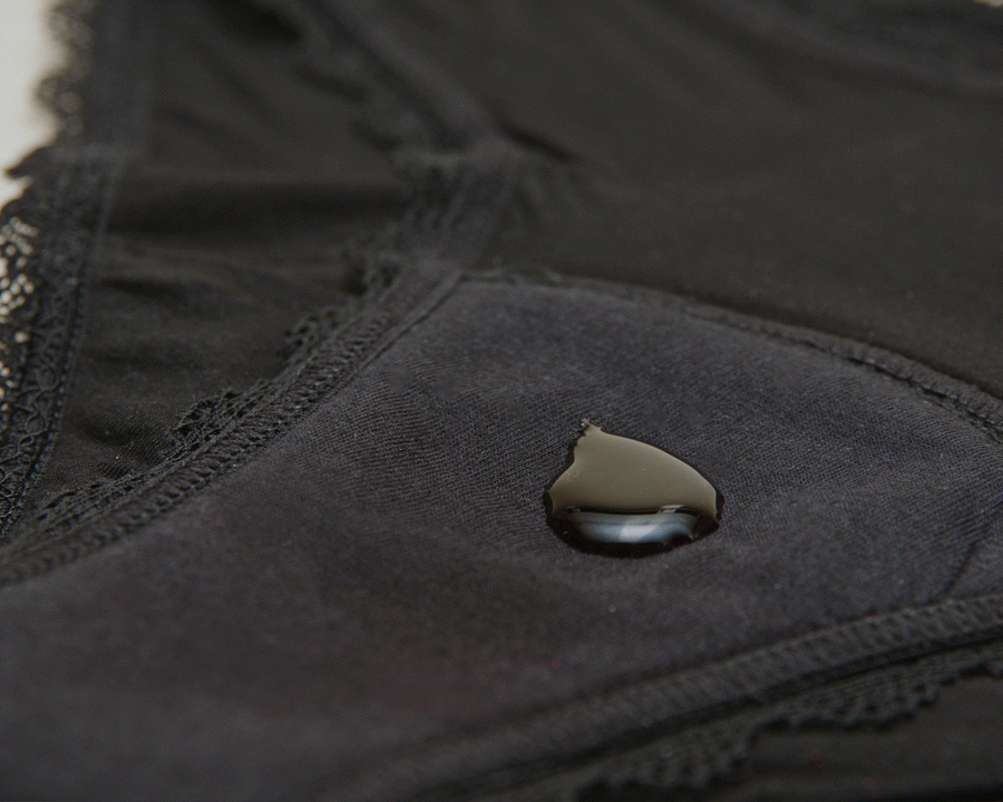 Leak protection without the nappy feeling